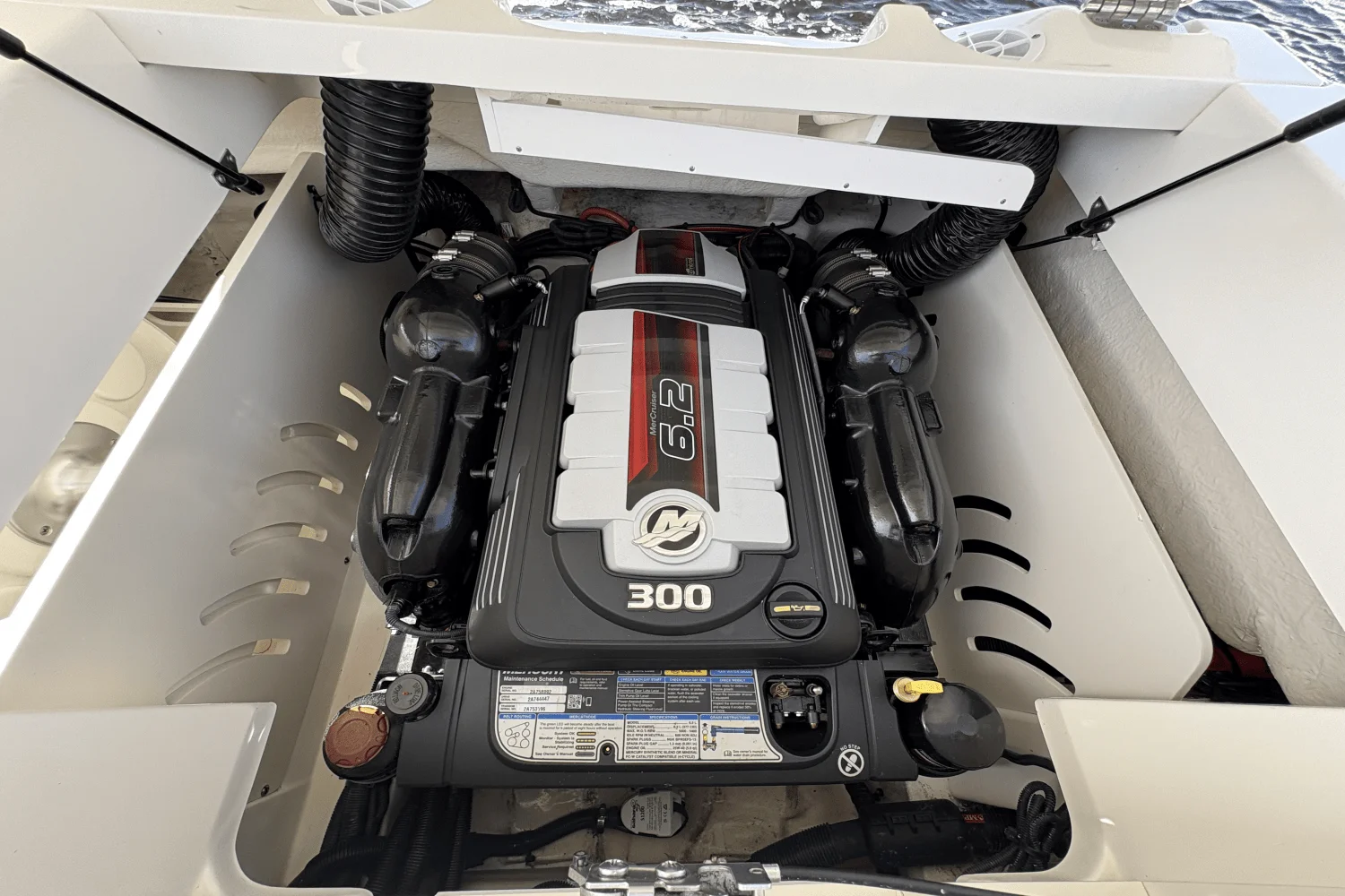 2023 Sea Ray 230 SPX Image Thumbnail #29