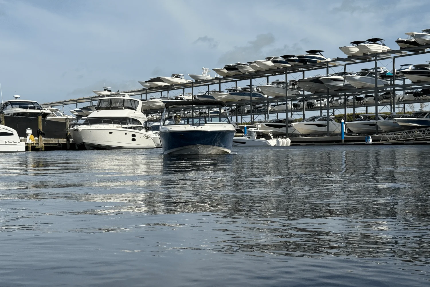 2023 Sea Ray 230 SPX Image Thumbnail #7