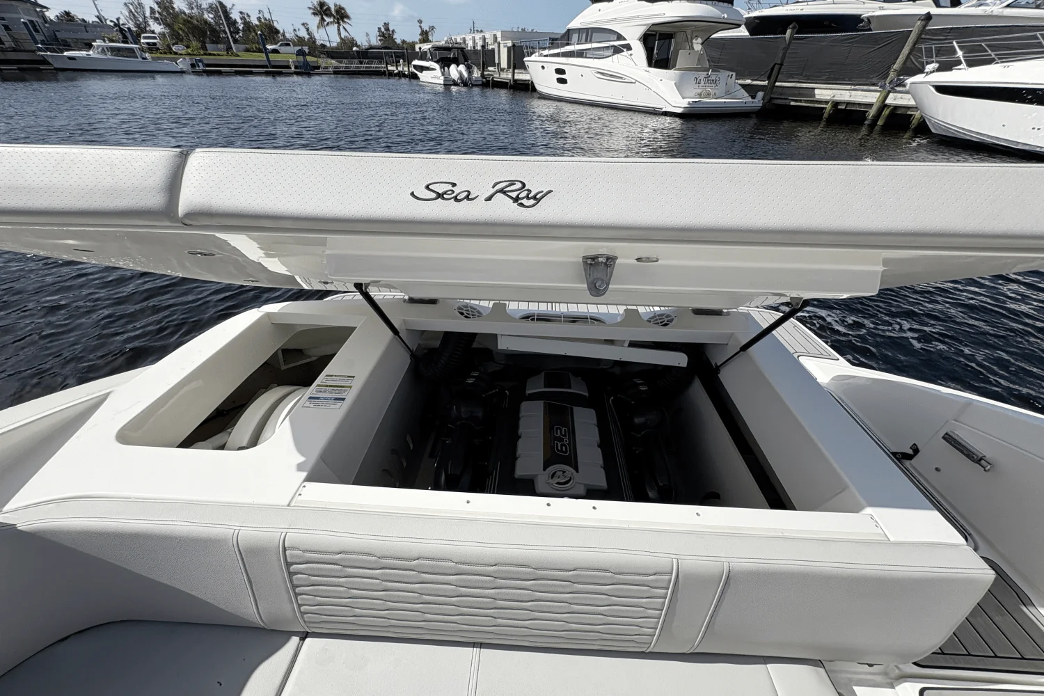 2023 Sea Ray 230 SPX Image Thumbnail #30