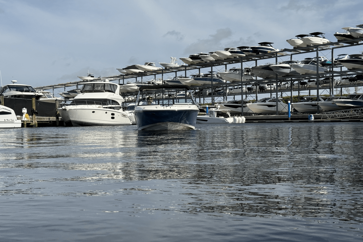 2023 Sea Ray 230 SPX Image Thumbnail #6