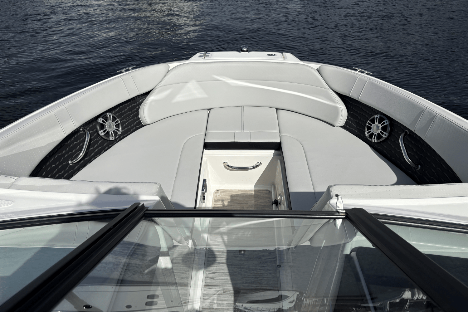 2023 Sea Ray 230 SPX Image Thumbnail #13