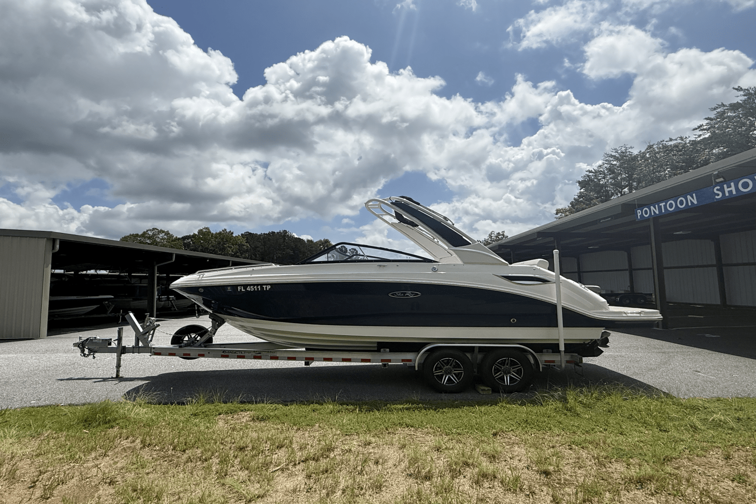 2023 Sea Ray 250 SDX Image Thumbnail #7