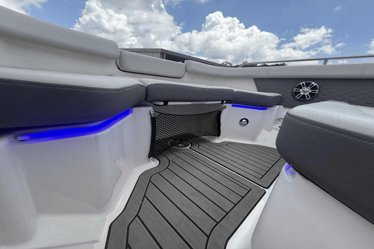 2023 Sea Ray 250 SDX Image Thumbnail #48