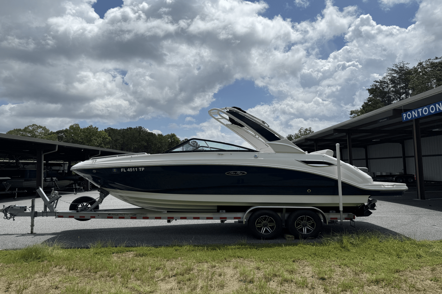 2023 Sea Ray 250 SDX Image Thumbnail #13