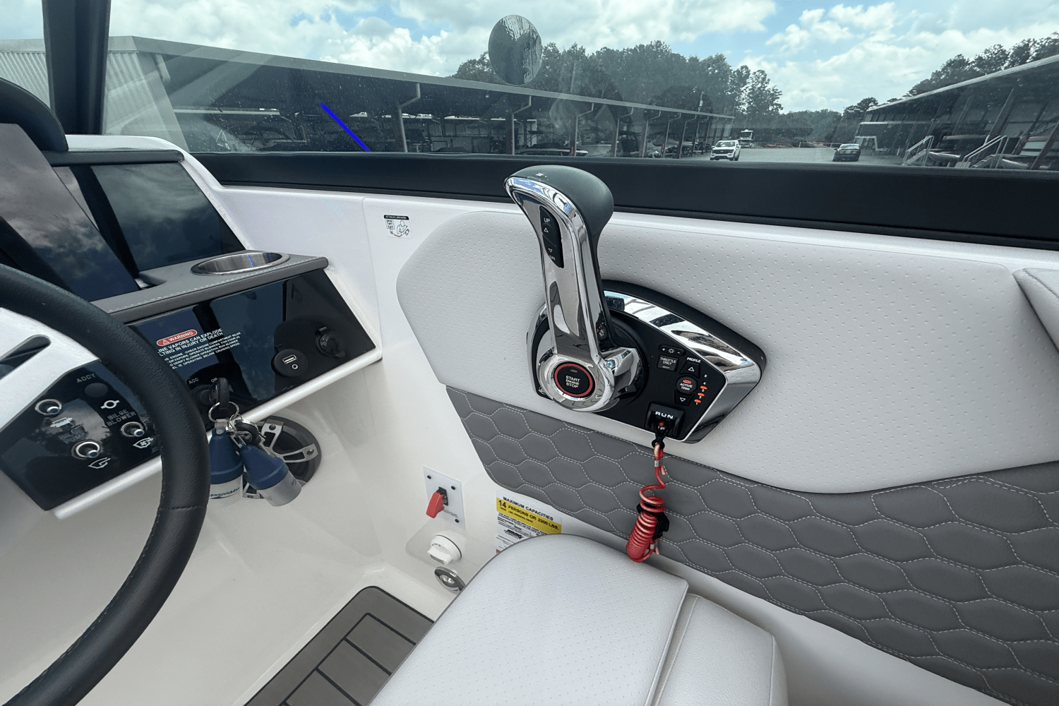 2023 Sea Ray 250 SDX Image Thumbnail #40