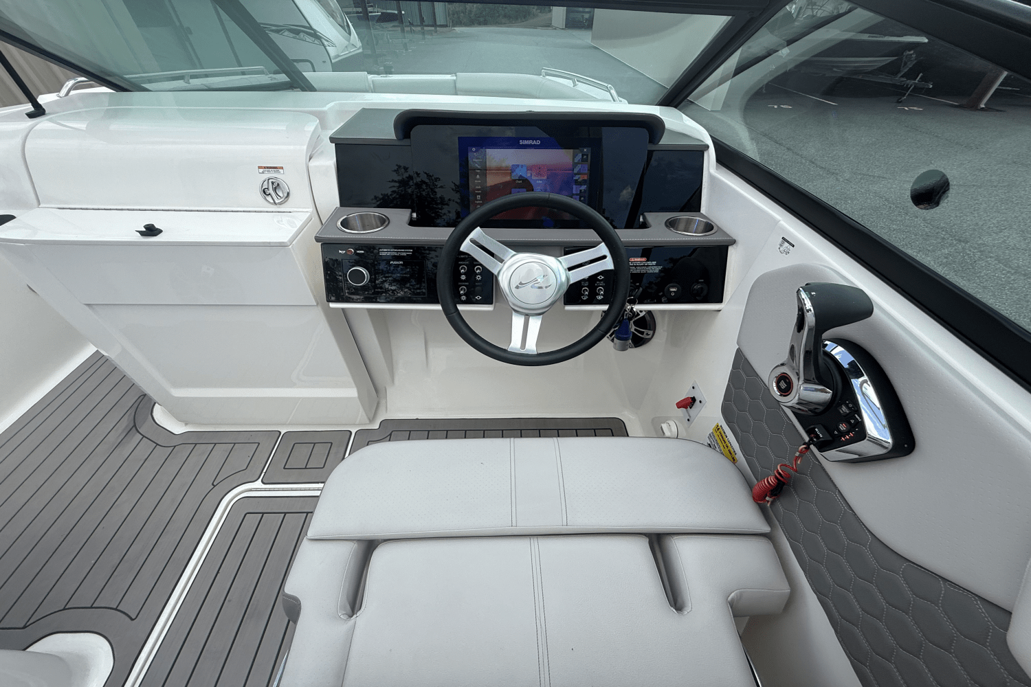 2023 Sea Ray 250 SDX Image Thumbnail #38