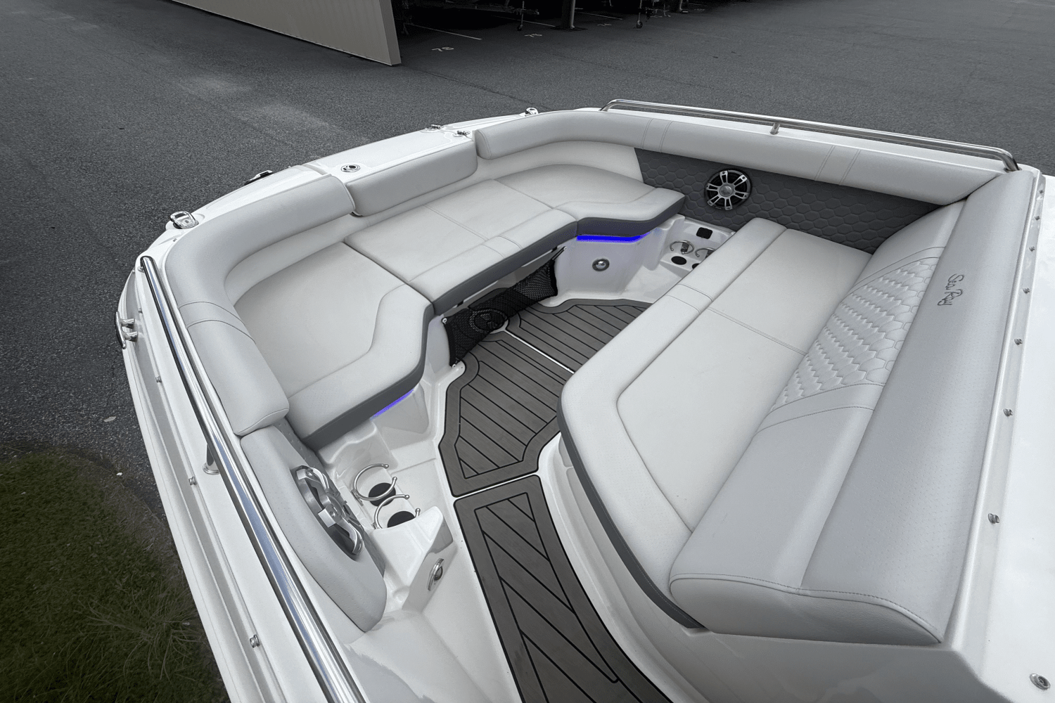 2023 Sea Ray 250 SDX Image Thumbnail #47