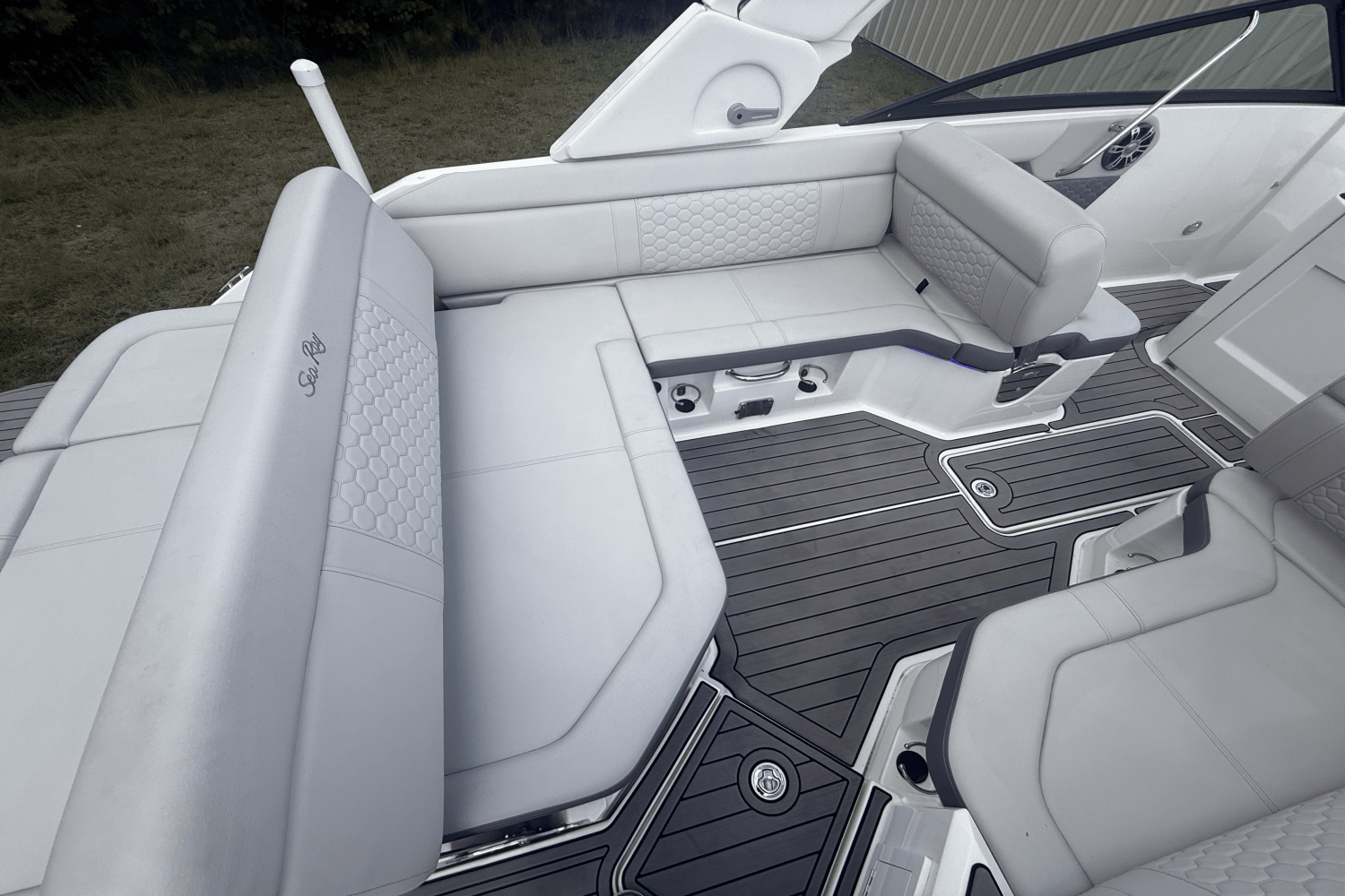 2023 Sea Ray 250 SDX Image Thumbnail #25