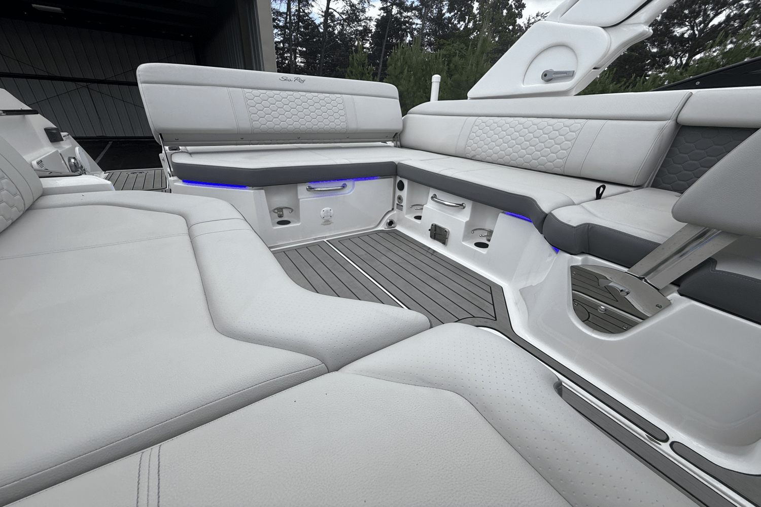 2023 Sea Ray 250 SDX Image Thumbnail #32