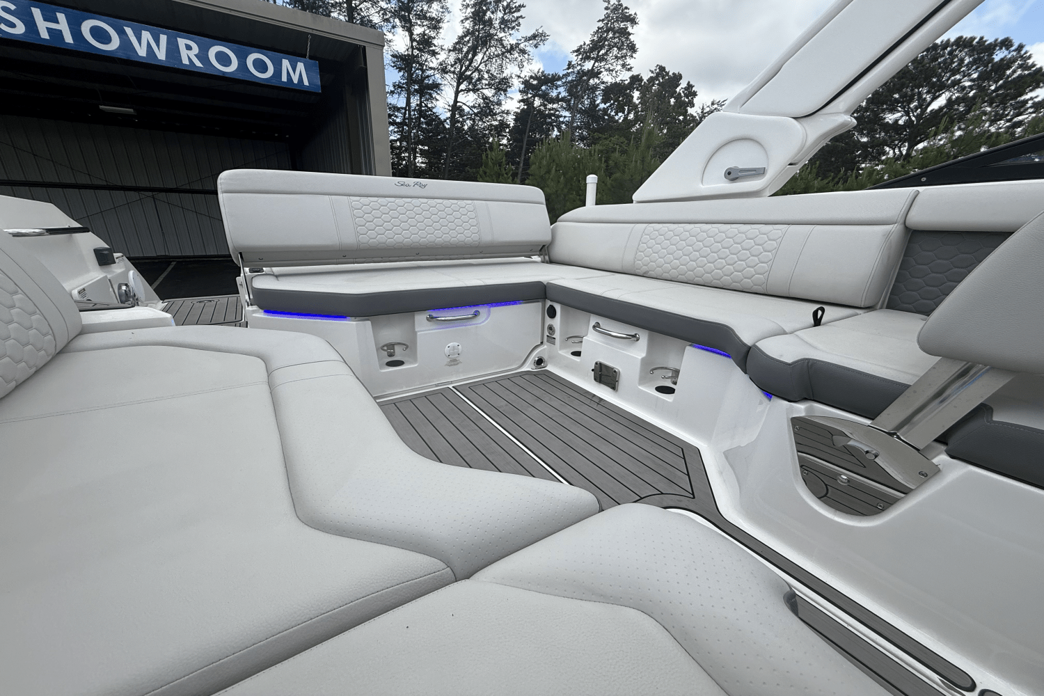 2023 Sea Ray 250 SDX Image Thumbnail #31