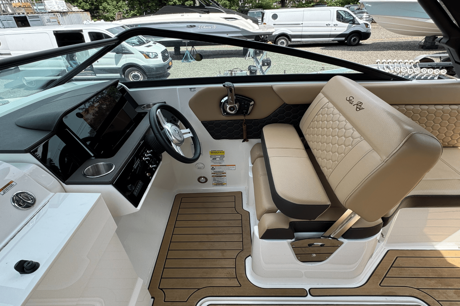 2023 Sea Ray SDX 250 Image Thumbnail #21