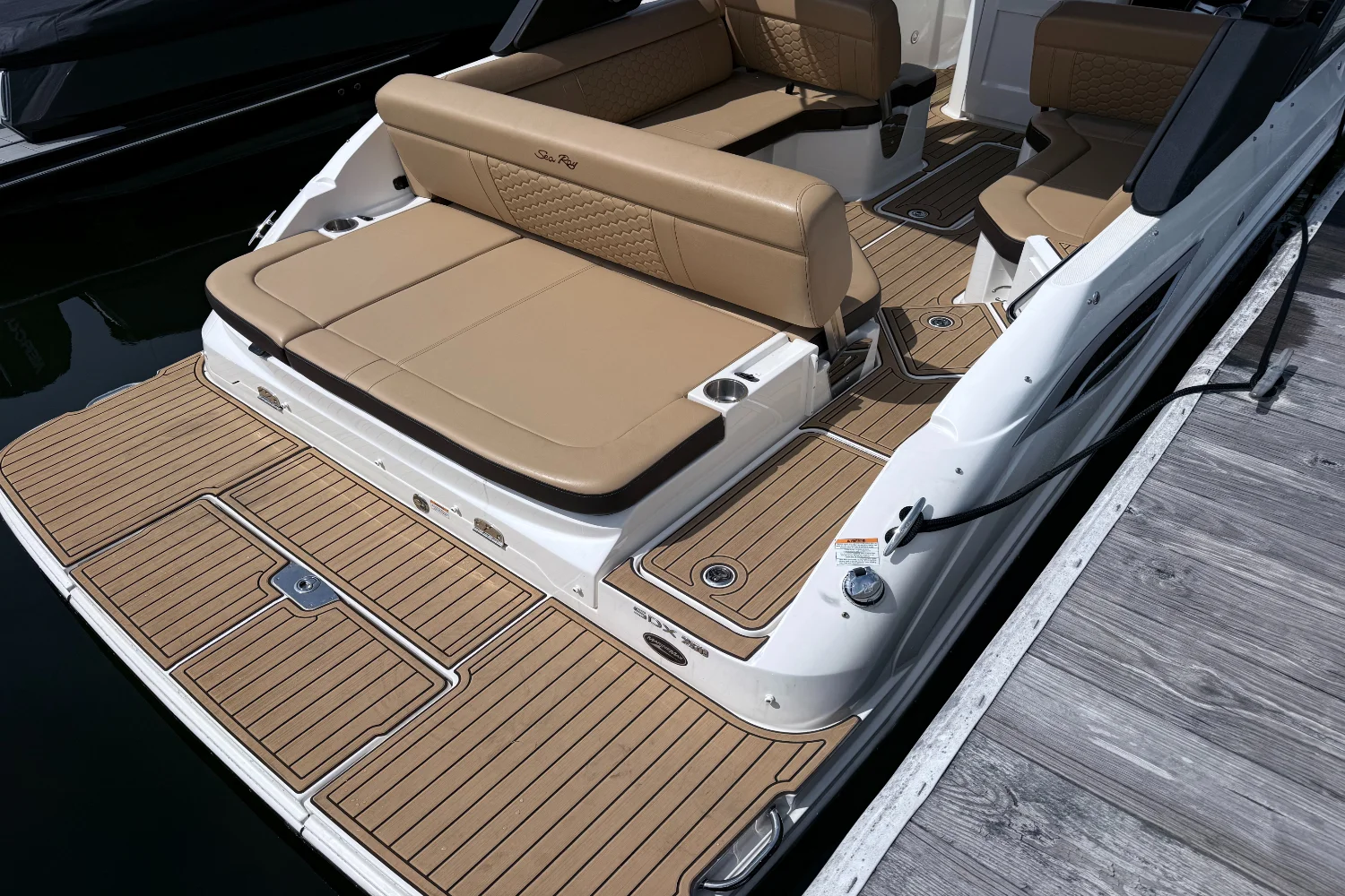 2023 Sea Ray SDX 250 Image Thumbnail #5