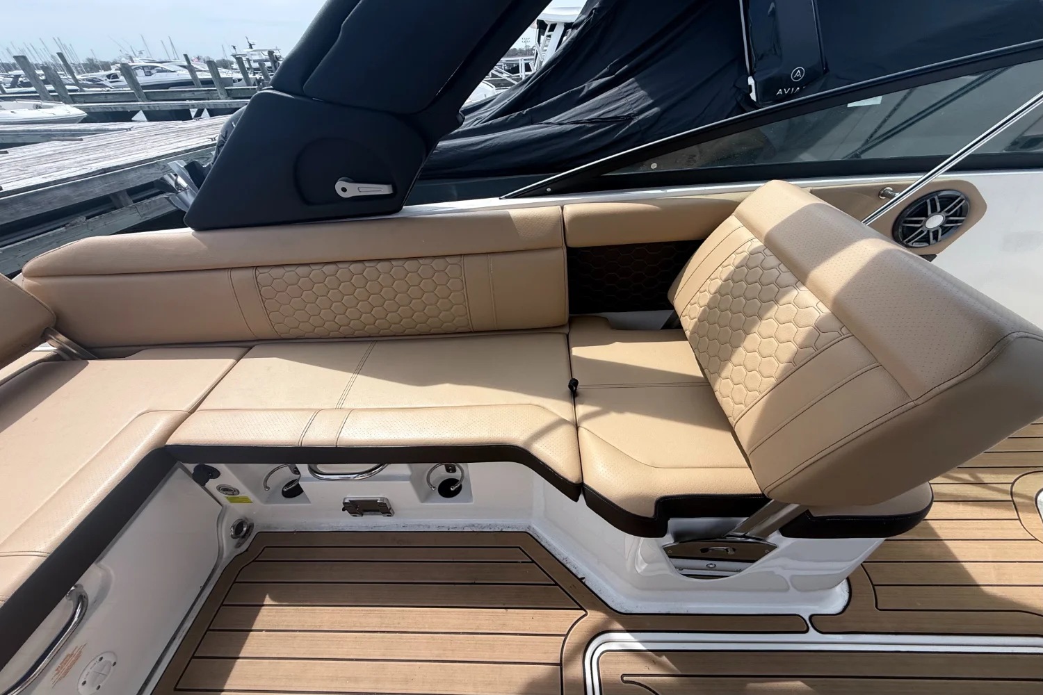 2023 Sea Ray SDX 250 Image Thumbnail #17