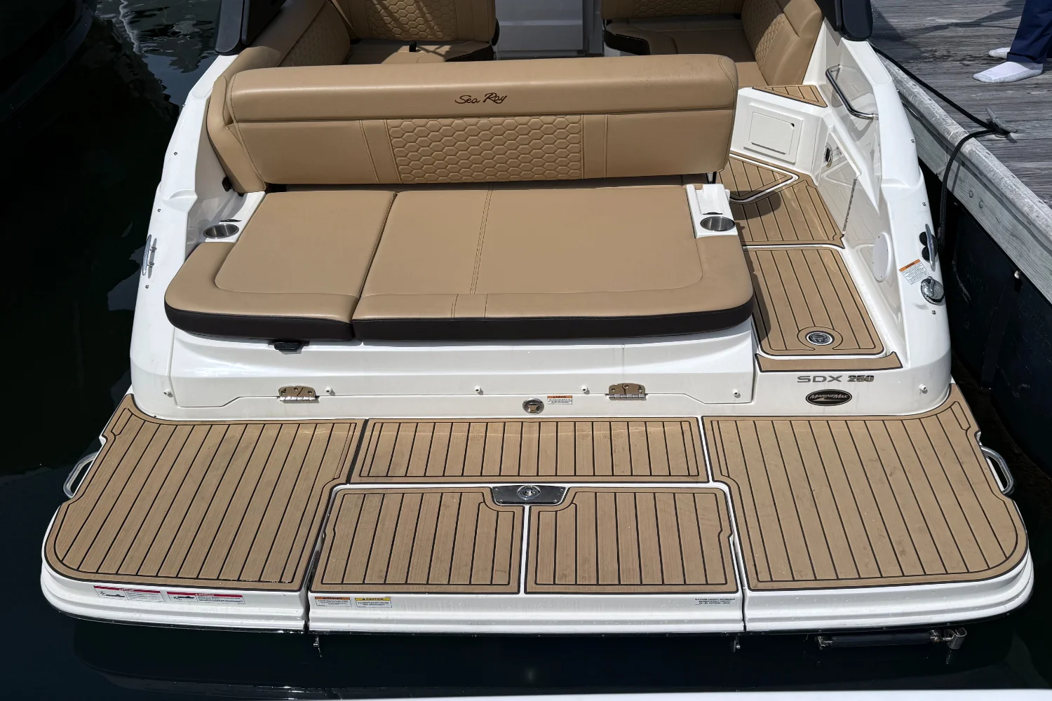 2023 Sea Ray SDX 250 Image Thumbnail #4