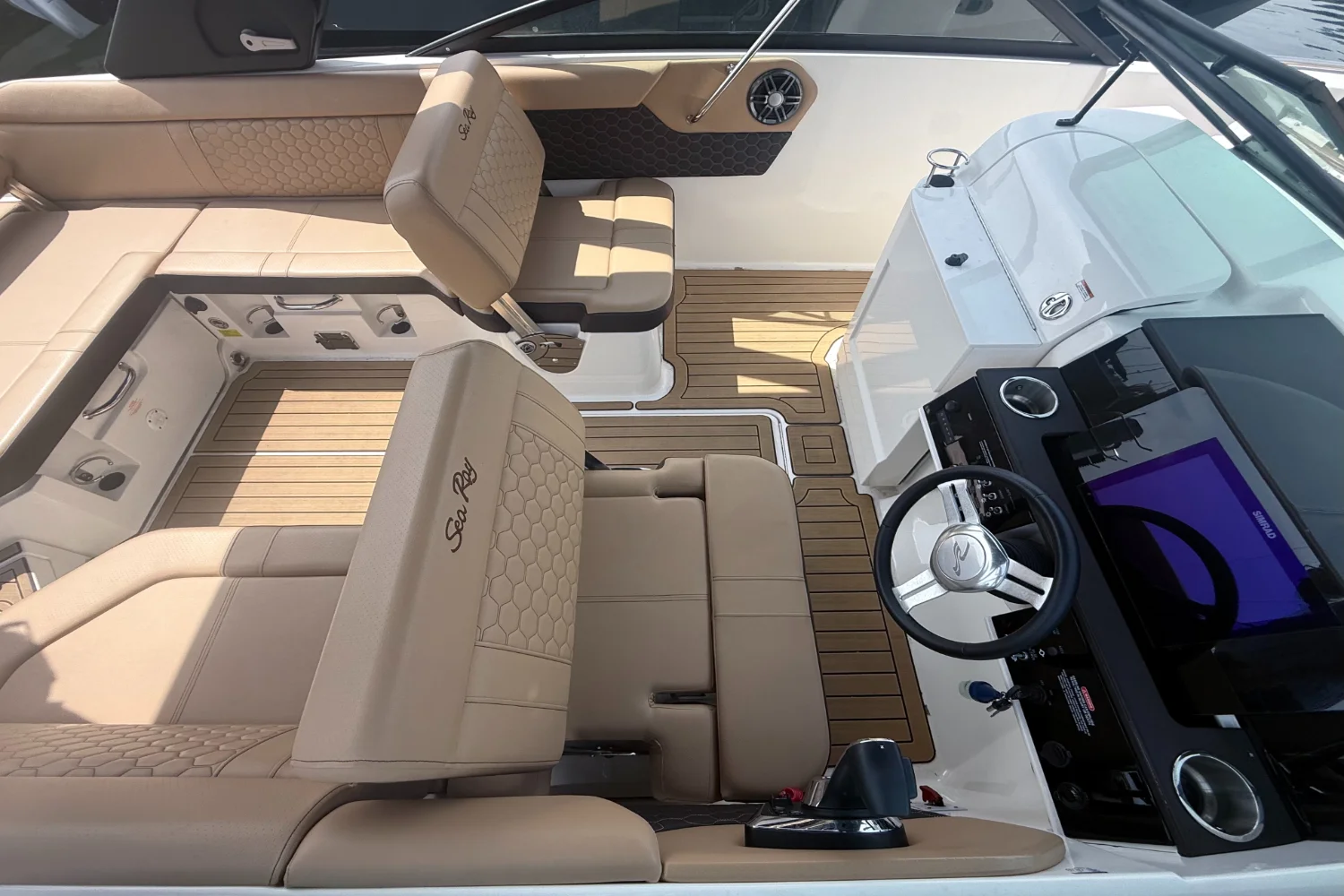 2023 Sea Ray SDX 250 Image Thumbnail #19