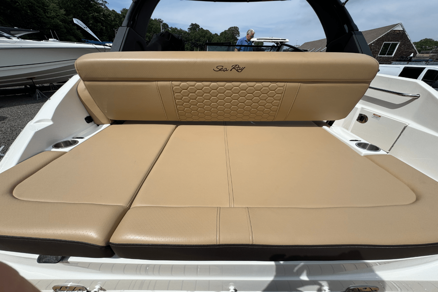 2023 Sea Ray SDX 250 Image Thumbnail #5