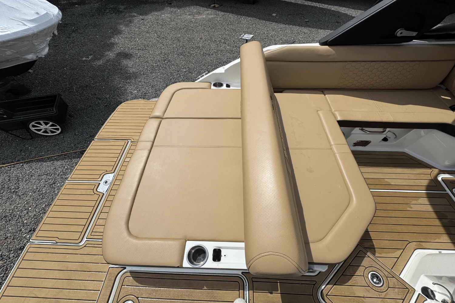 2023 Sea Ray SDX 250 Image Thumbnail #7