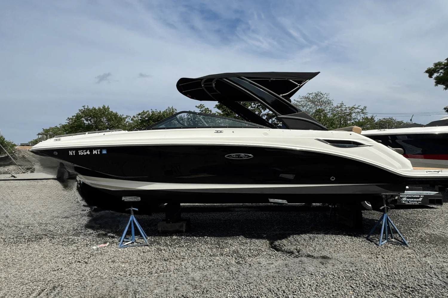 2023 Sea Ray SDX 250 Image Thumbnail #0