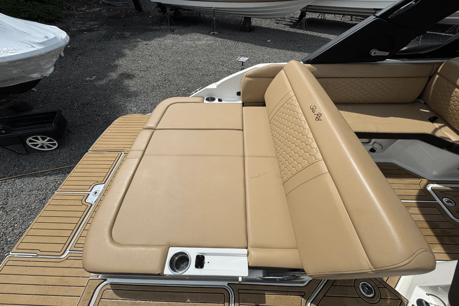 2023 Sea Ray SDX 250 Image Thumbnail #8