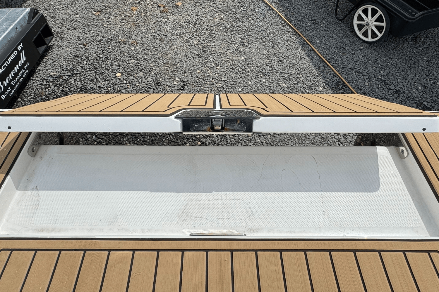 2023 Sea Ray SDX 250 Image Thumbnail #4