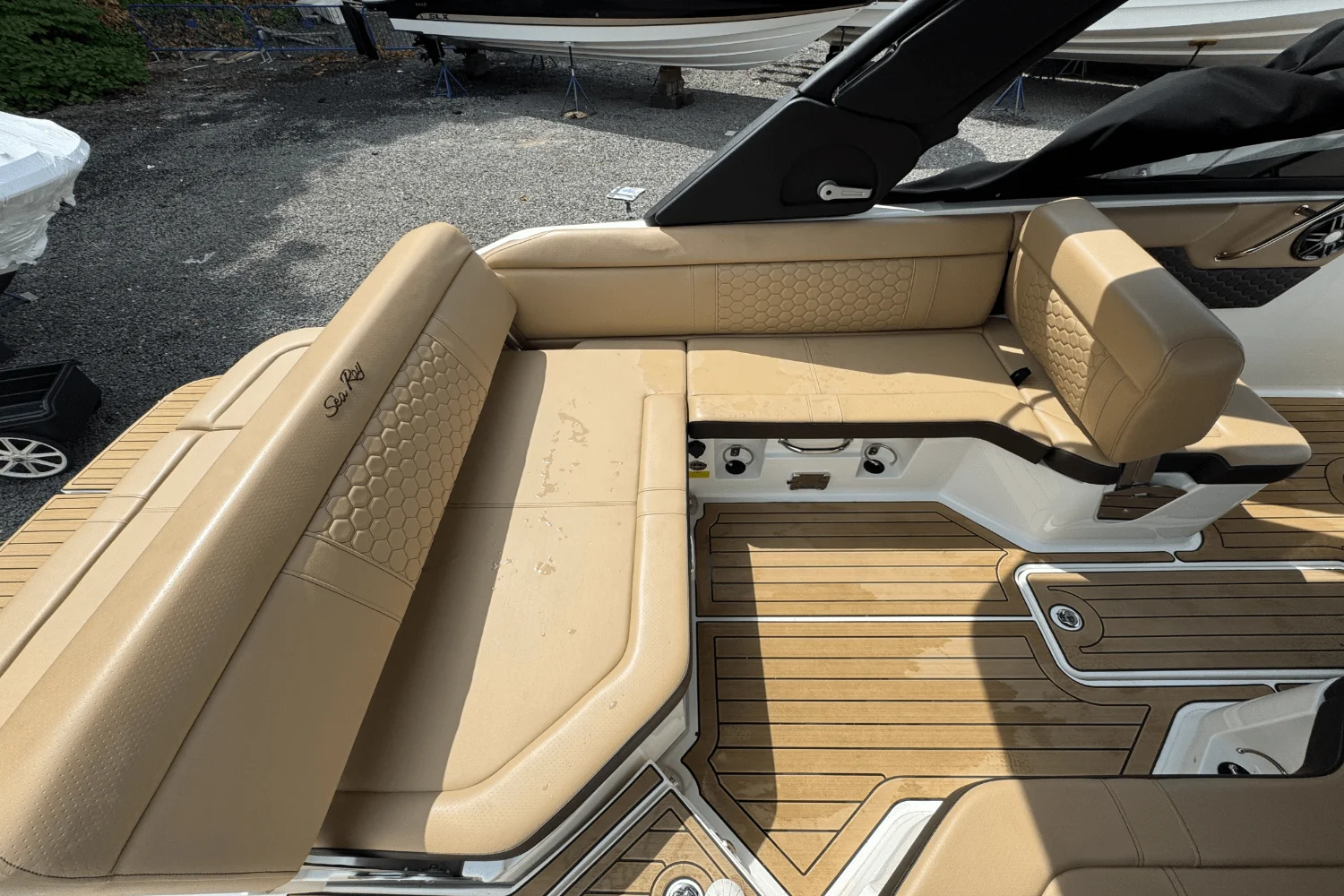 2023 Sea Ray SDX 250 Image Thumbnail #11