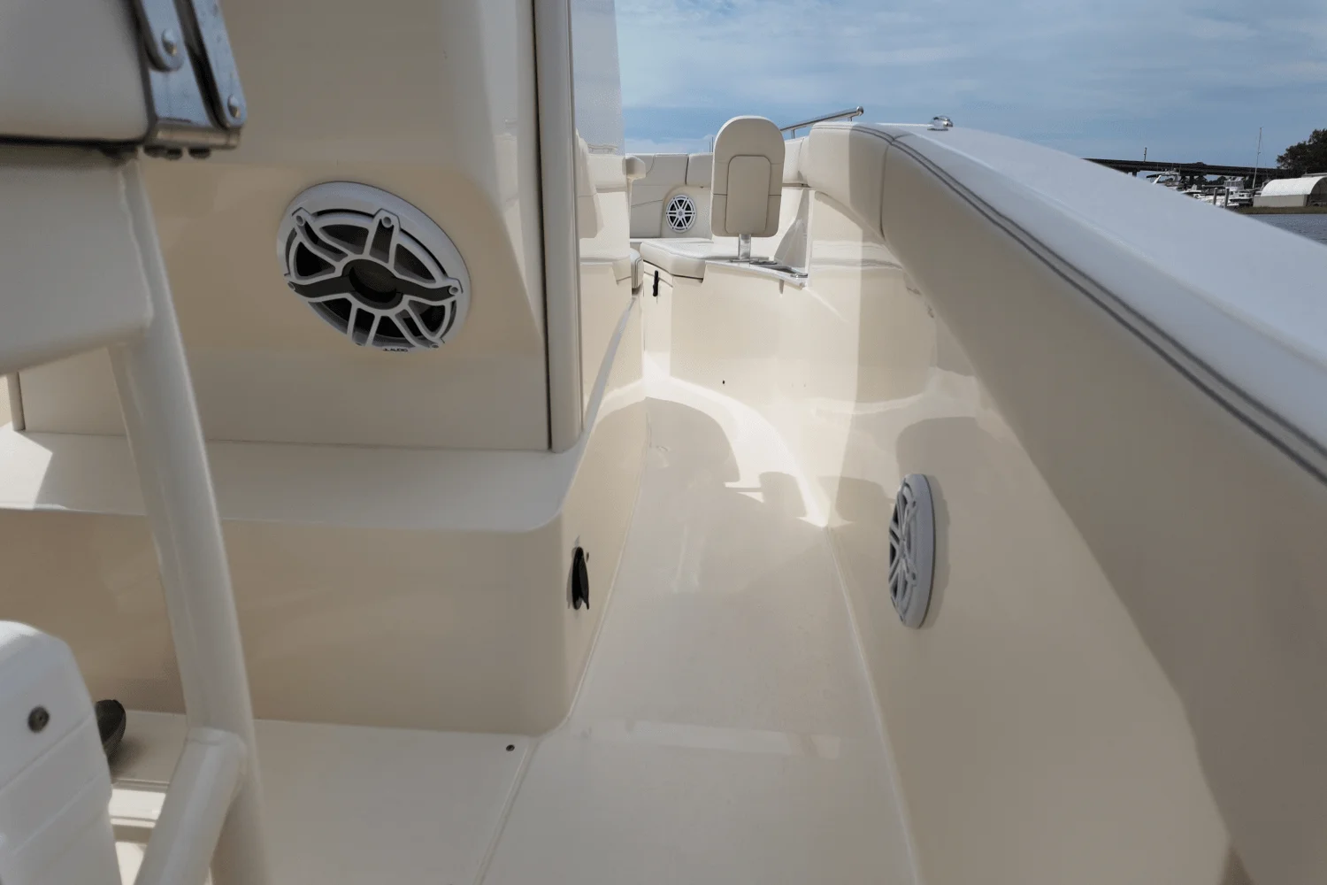 2026 Scout 240 XSF Image Thumbnail #9