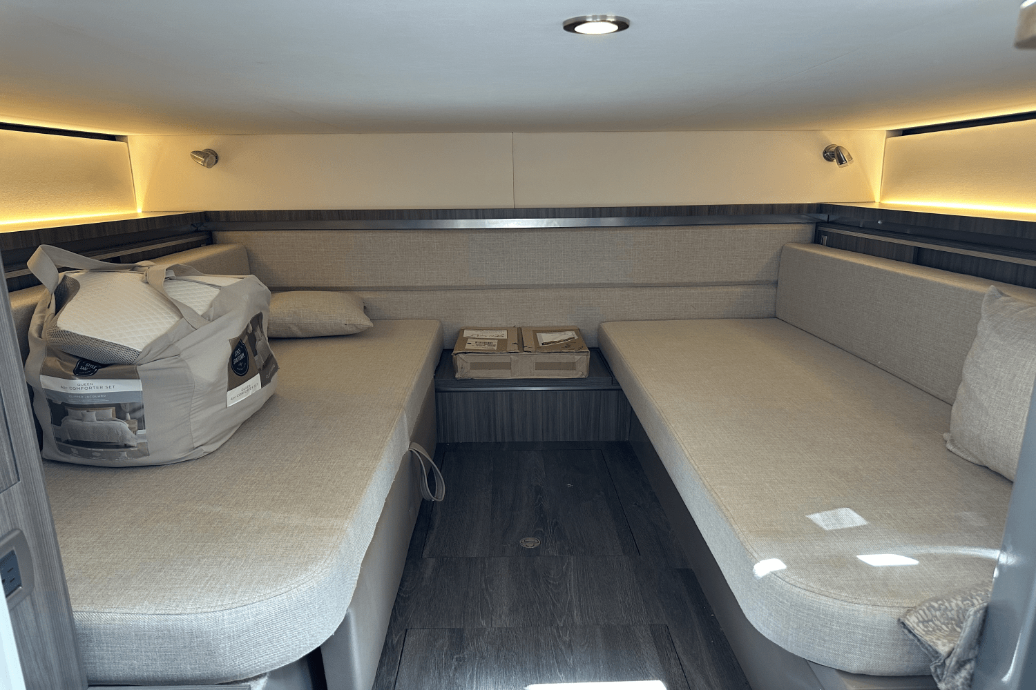 2023 Sea Ray 320 DA-OB Image Thumbnail #41