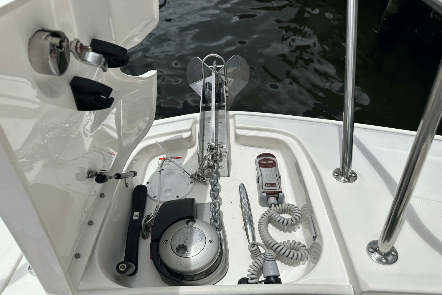 2023 Sea Ray 320 DA-OB Image Thumbnail #8