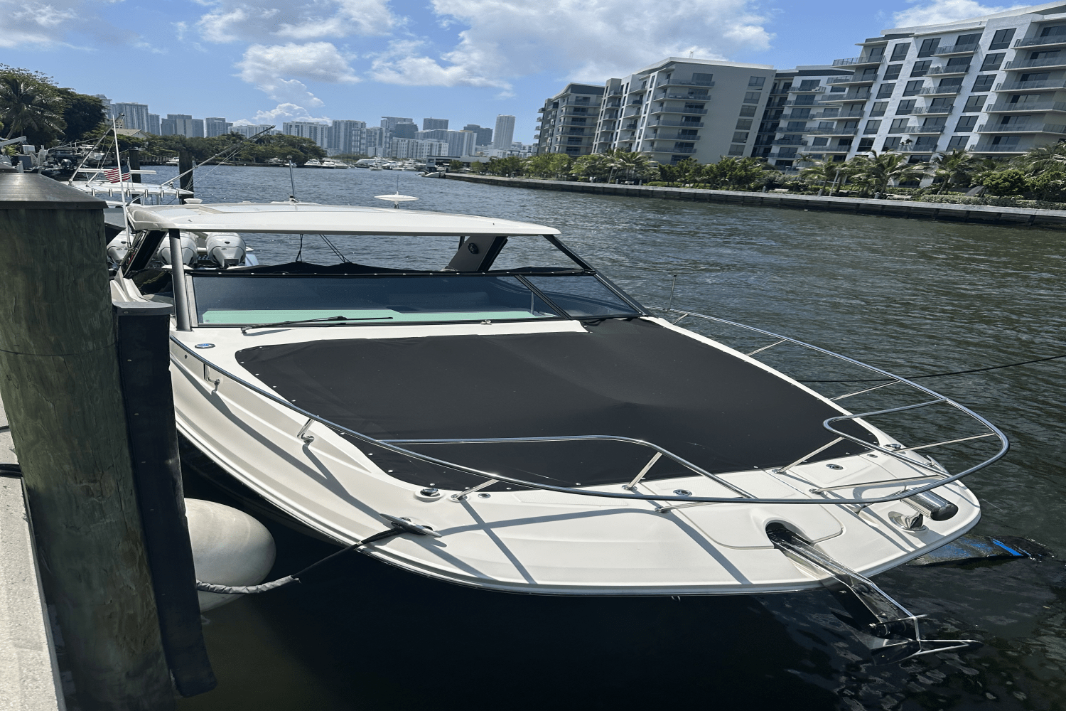 2023 Sea Ray 320 DA-OB Image Thumbnail #1