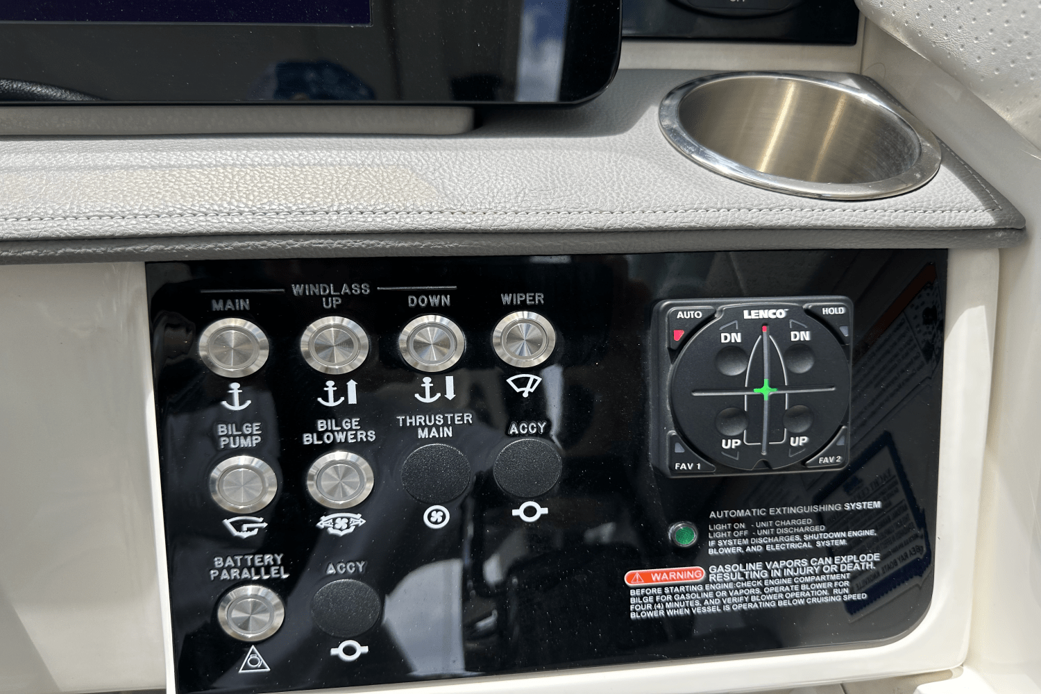 2023 Sea Ray 320 DA-OB Image Thumbnail #15