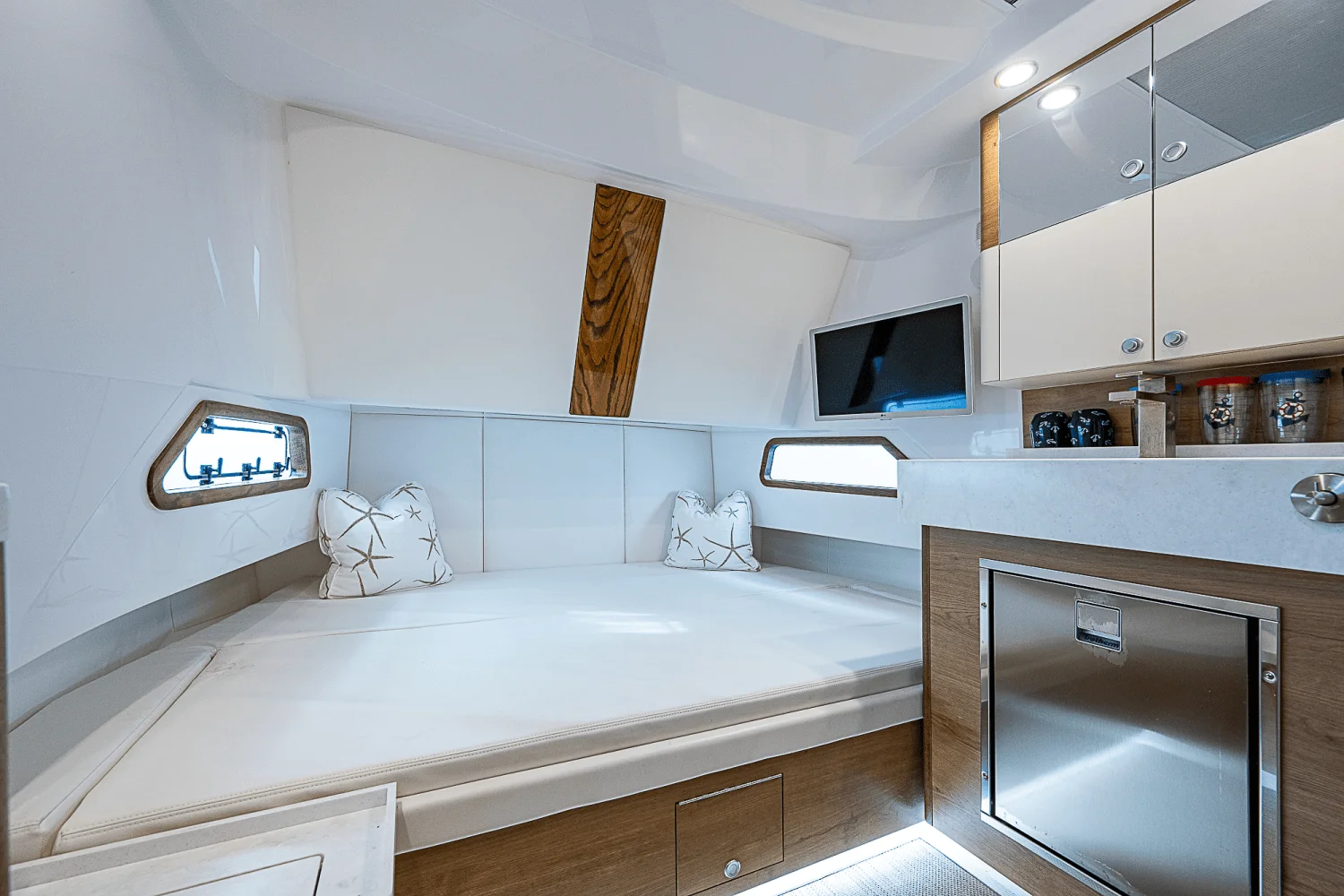 2022 Bertram 39CC Image Thumbnail #4