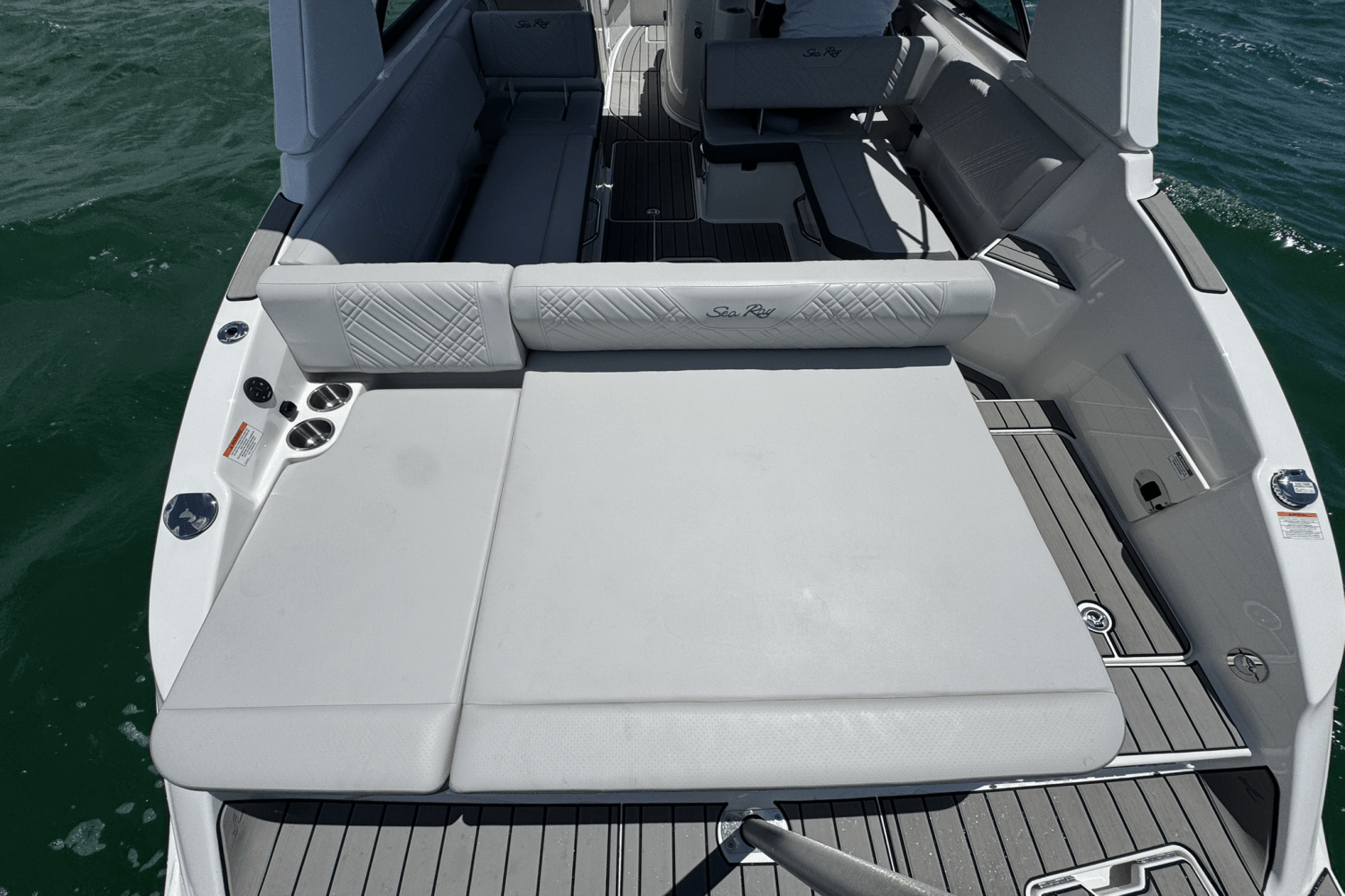 2025 Sea Ray SDX 270 Outboard Image Thumbnail #42
