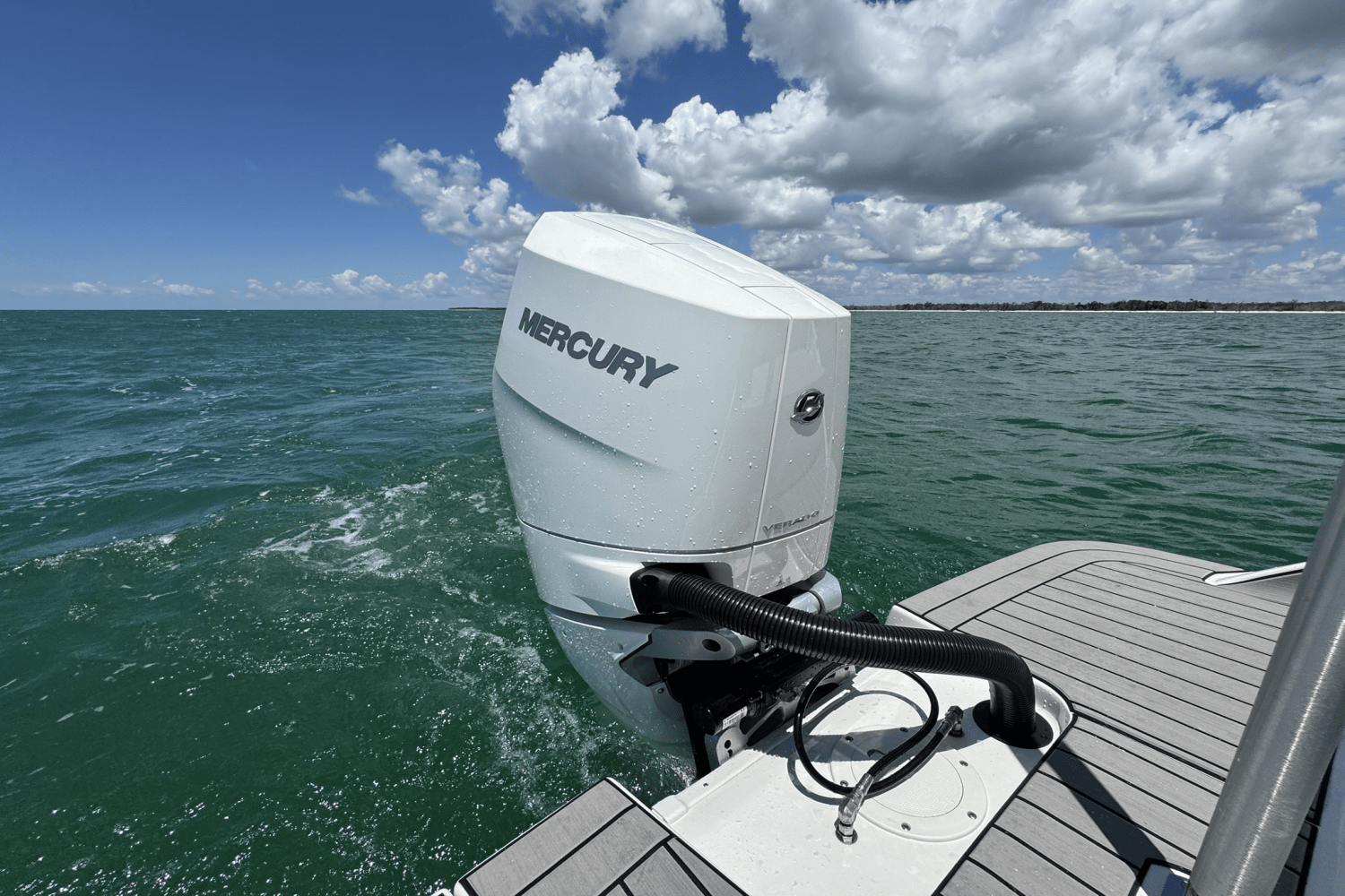 2025 Sea Ray SDX 270 Outboard Image Thumbnail #45