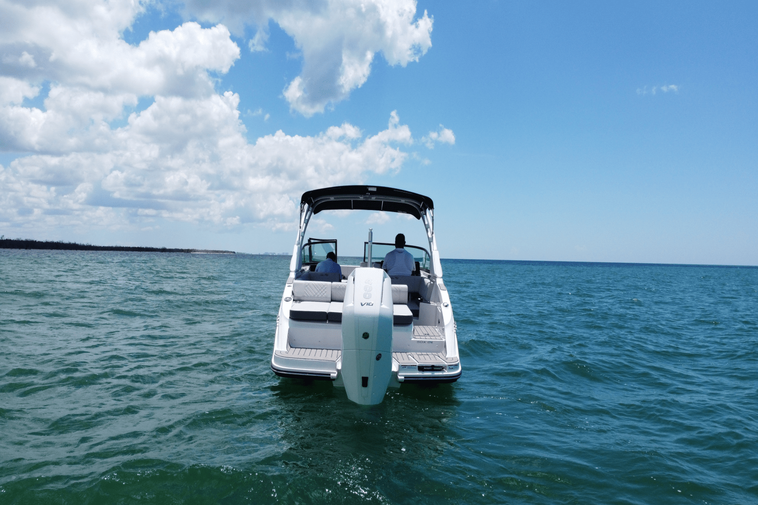 2025 Sea Ray SDX 270 Outboard Image Thumbnail #7