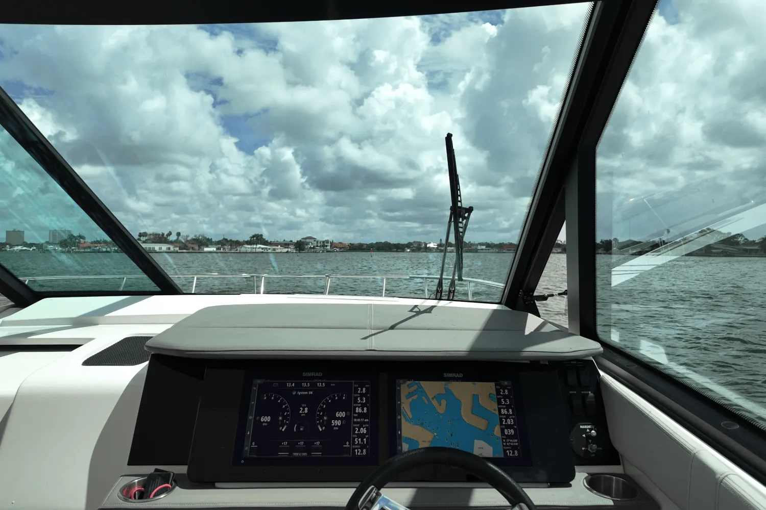 2023 Sea Ray 320 DA-OB Image Thumbnail #19