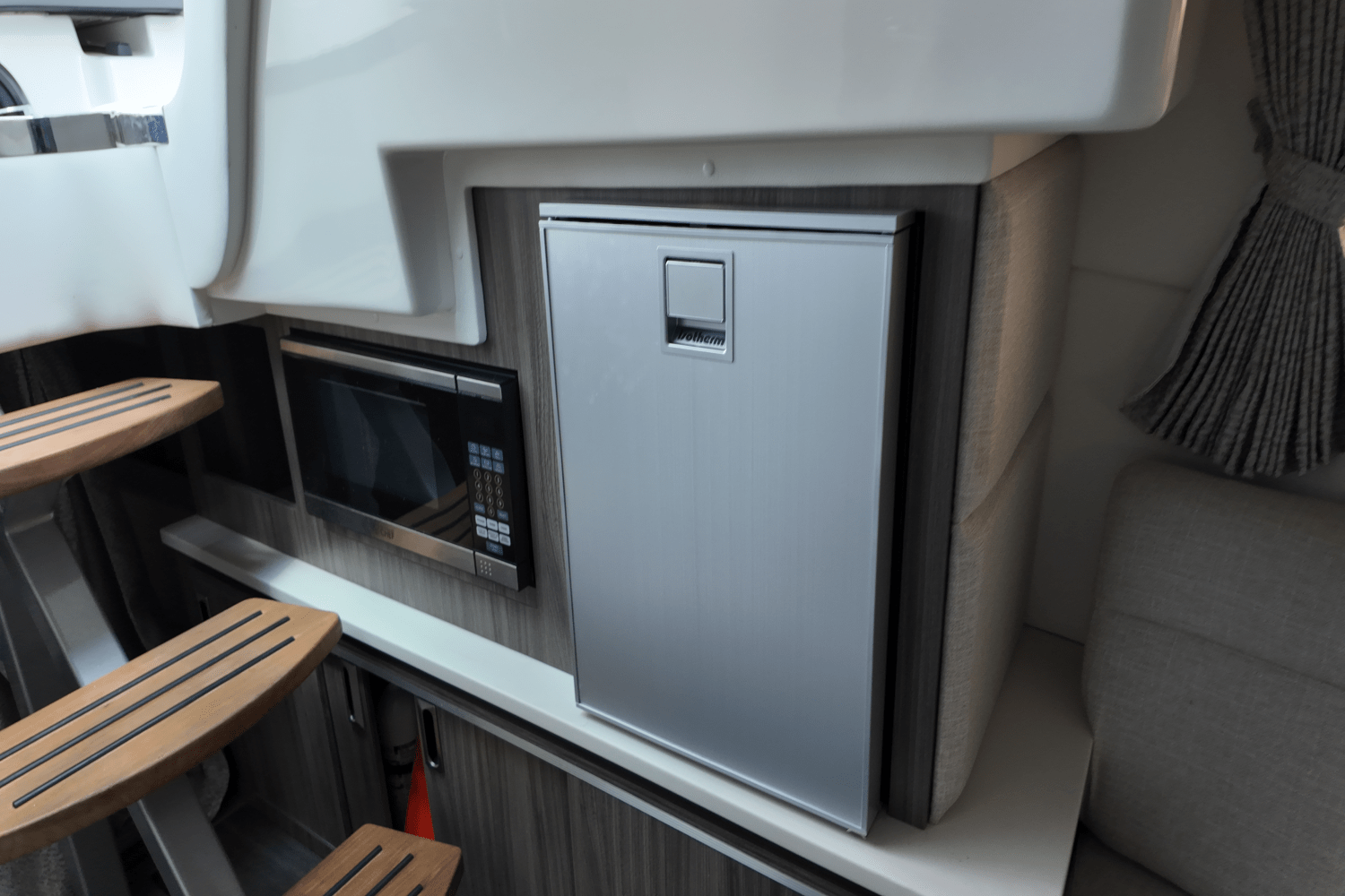 2023 Sea Ray 320 DA-OB Image Thumbnail #25