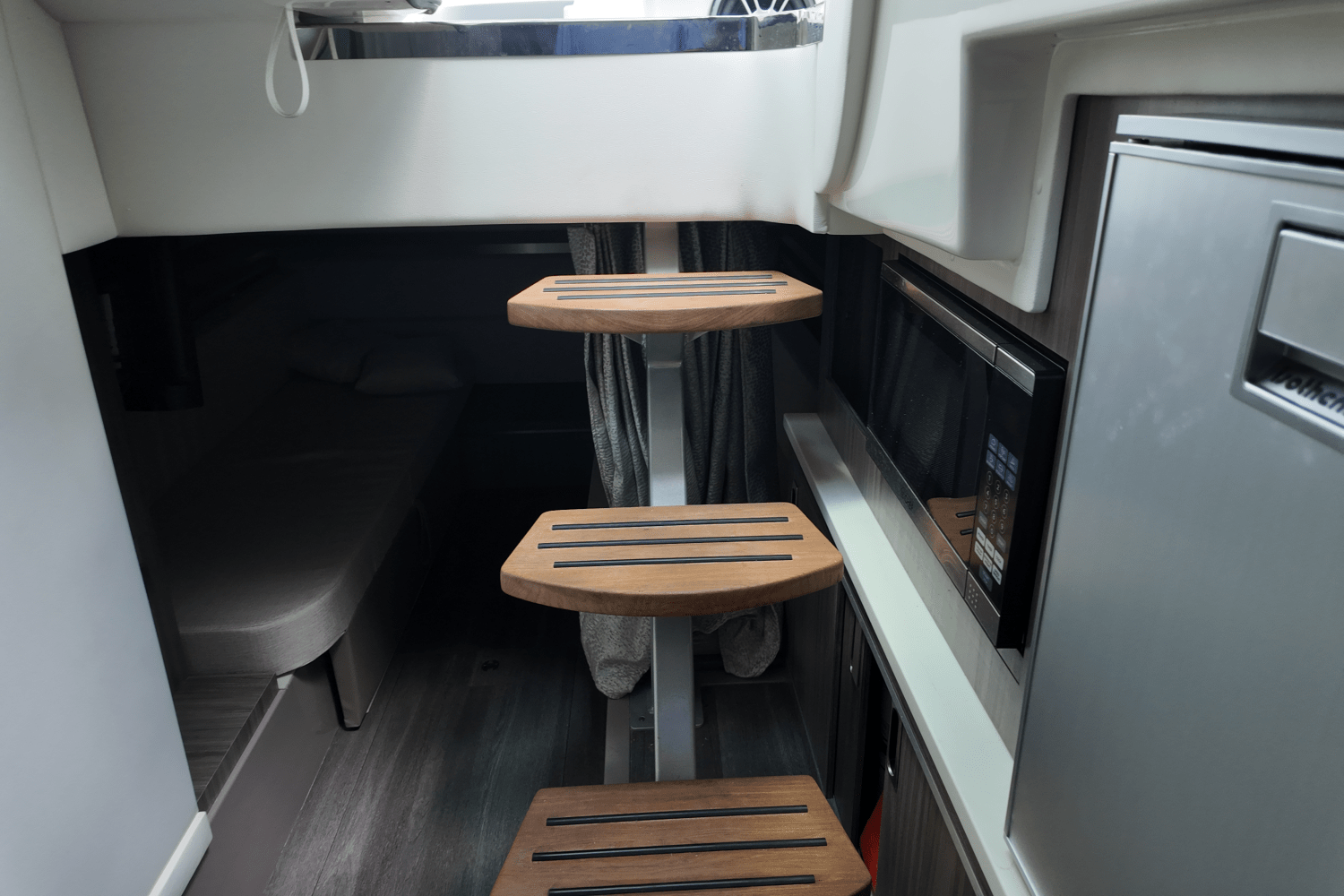 2023 Sea Ray 320 DA-OB Image Thumbnail #28