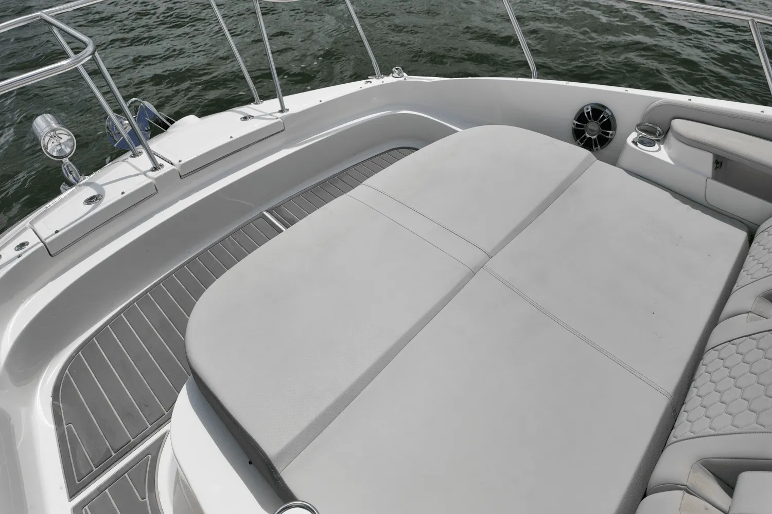 2023 Sea Ray 320 DA-OB Image Thumbnail #21