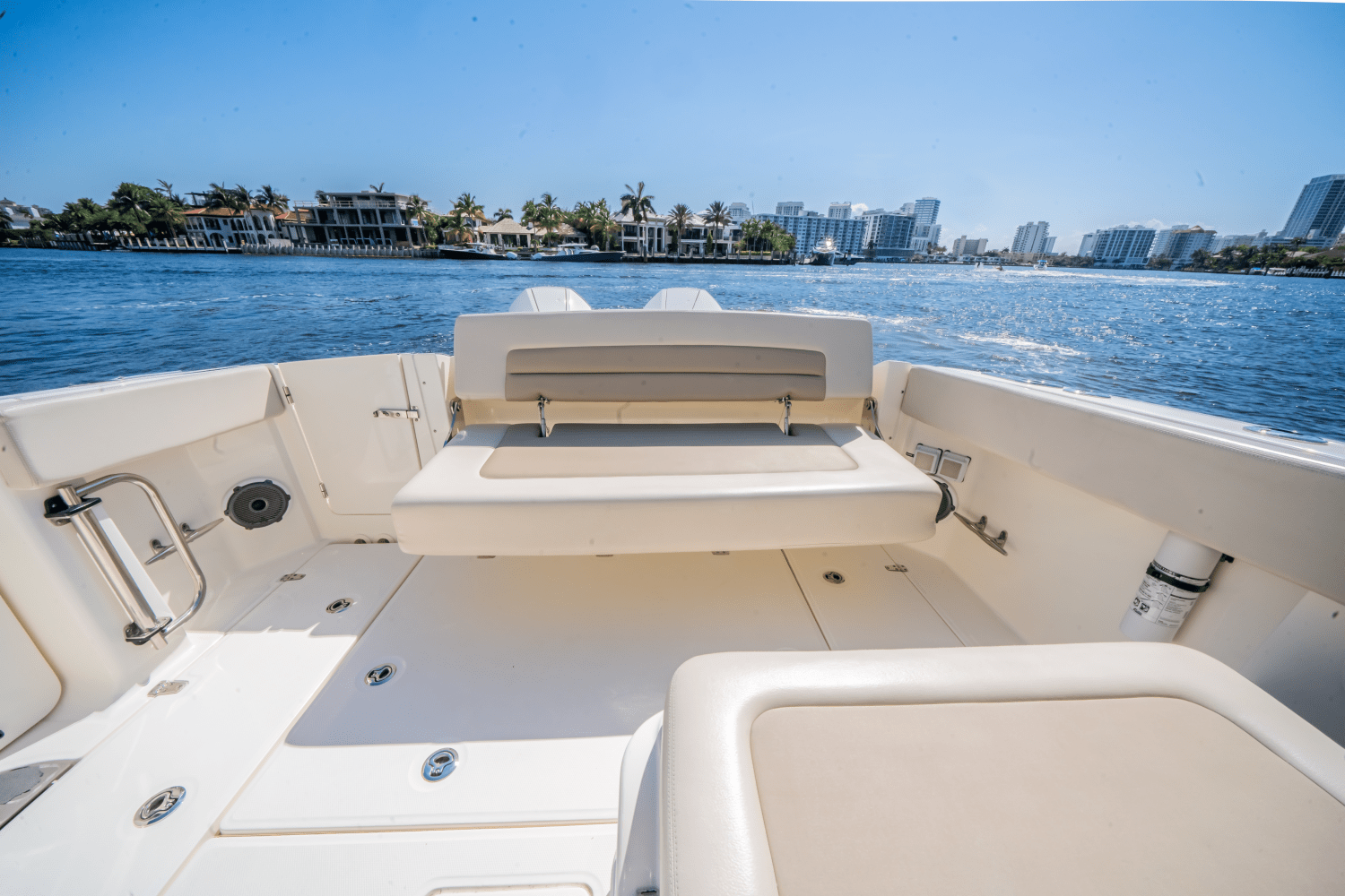 2021 Boston Whaler 32 VANTAGE Image Thumbnail #14