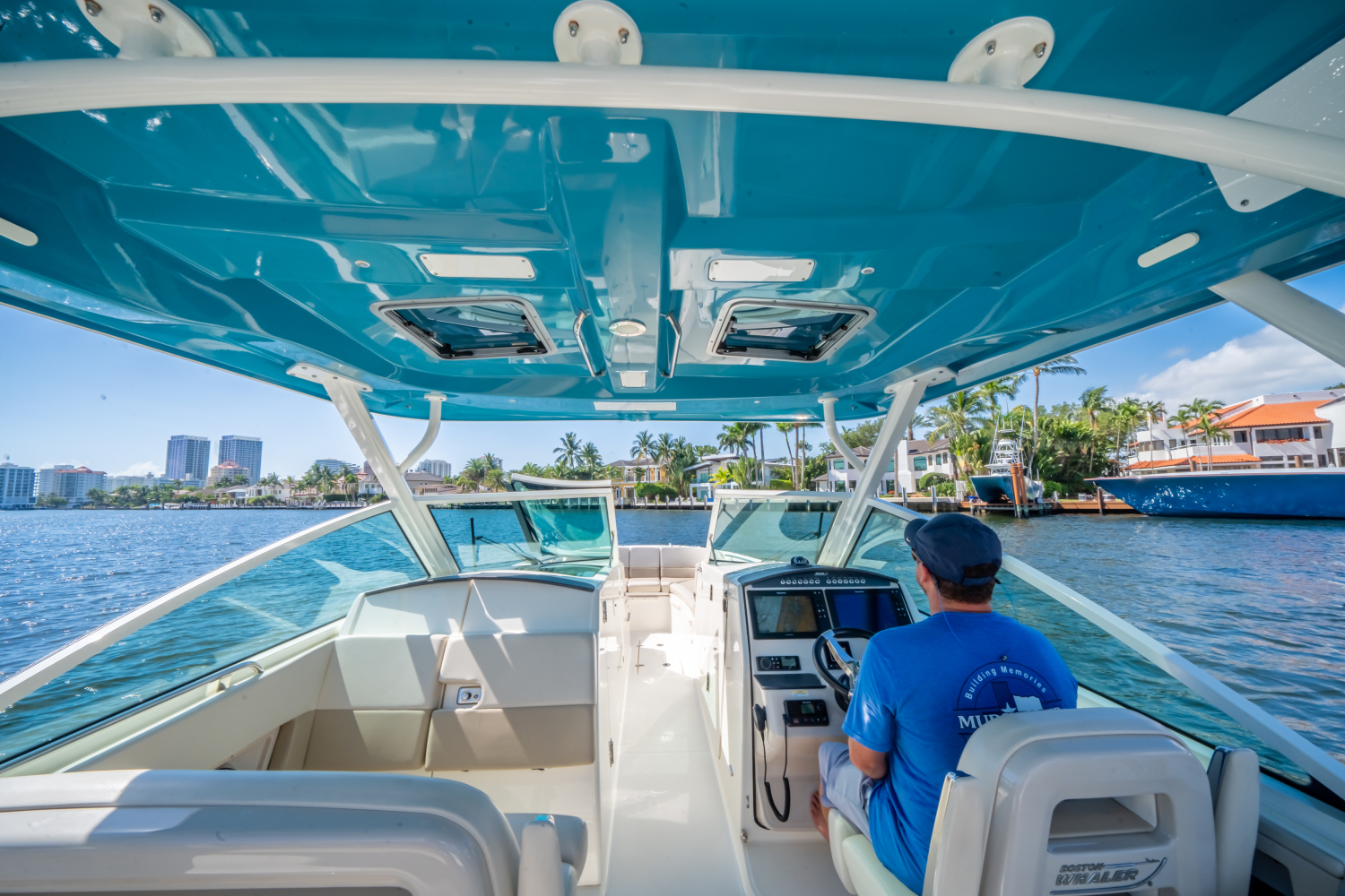 2021 Boston Whaler 32 VANTAGE Image Thumbnail #18