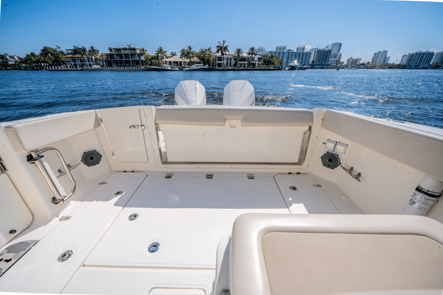 2021 Boston Whaler 32 VANTAGE Image Thumbnail #13
