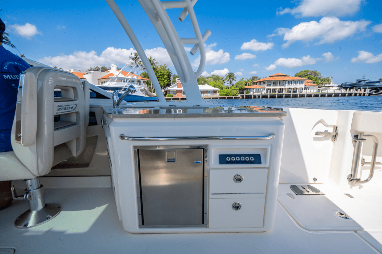 2021 Boston Whaler 32 VANTAGE Image Thumbnail #17