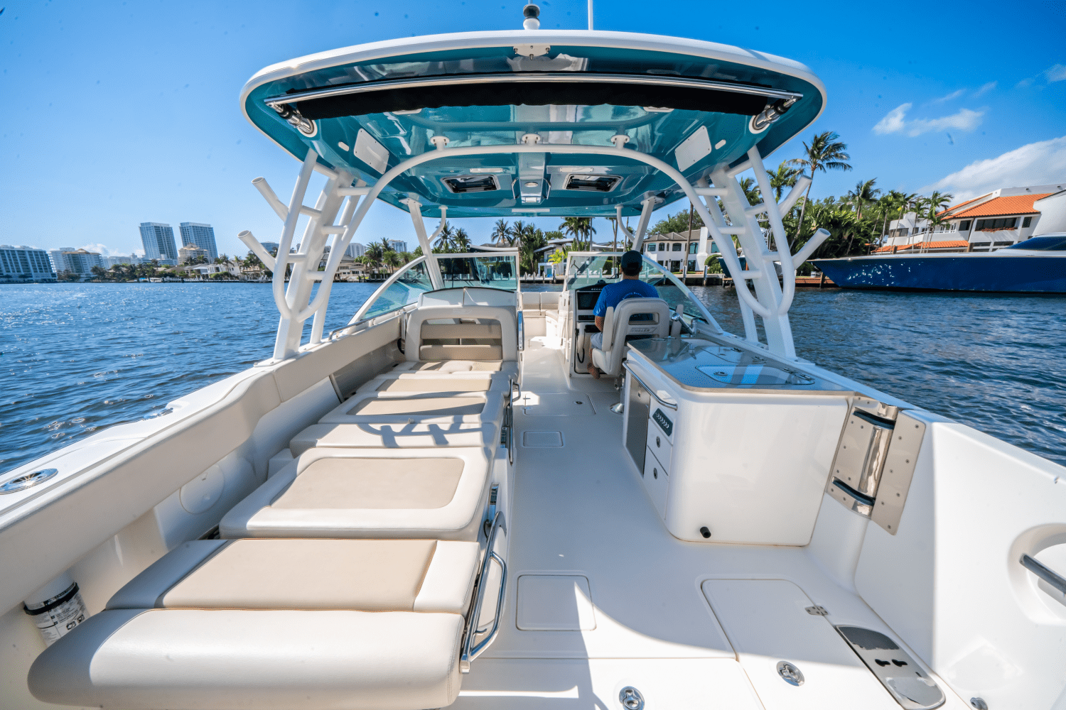 2021 Boston Whaler 32 VANTAGE Image Thumbnail #10