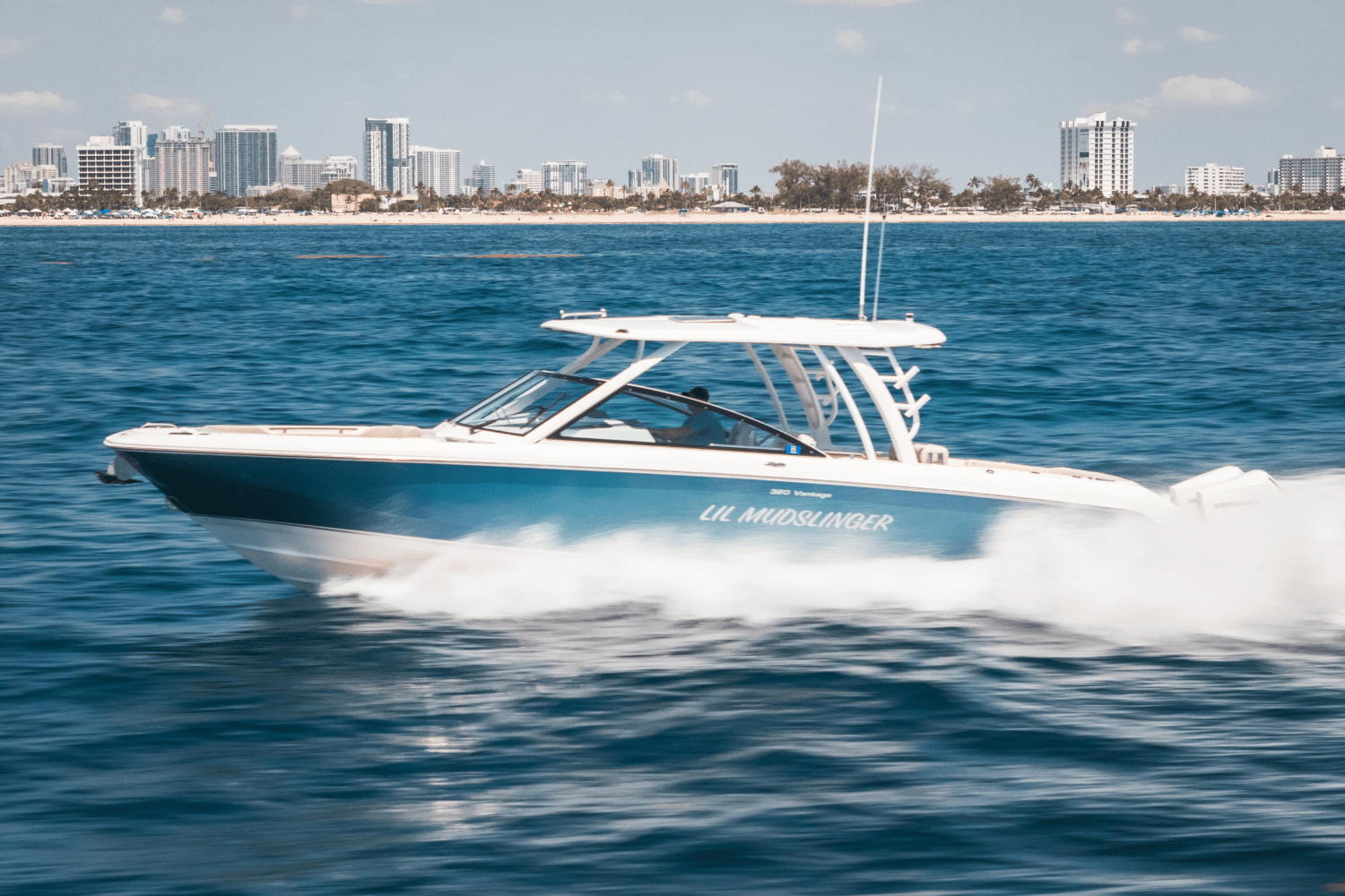 2021 Boston Whaler 32 VANTAGE Image Thumbnail #36
