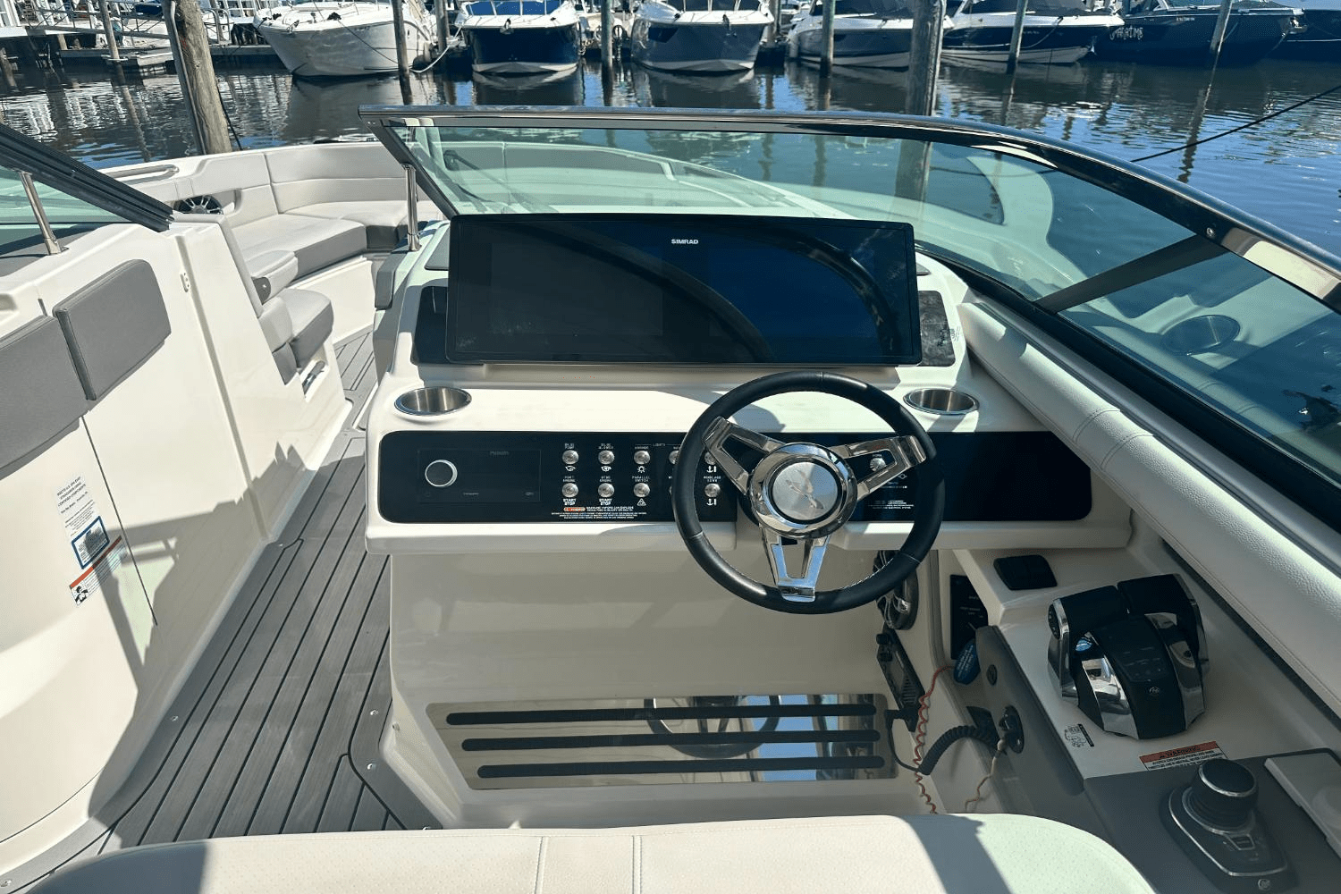 2021 Sea Ray SLX 310 Image Thumbnail #22