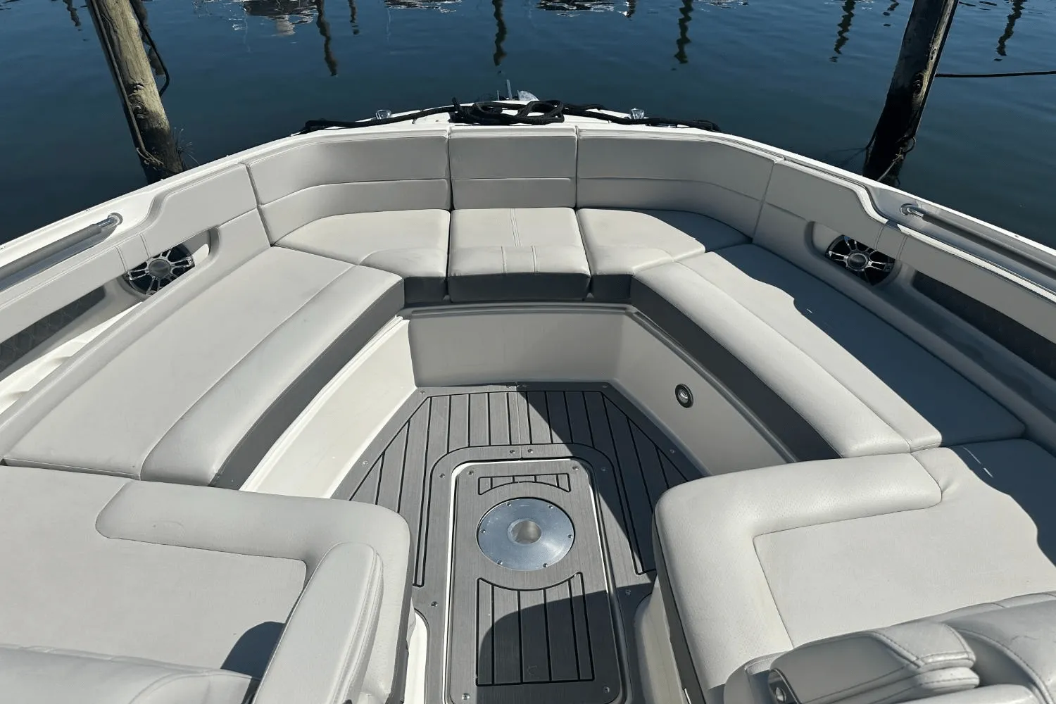 2021 Sea Ray SLX 310 Image Thumbnail #25