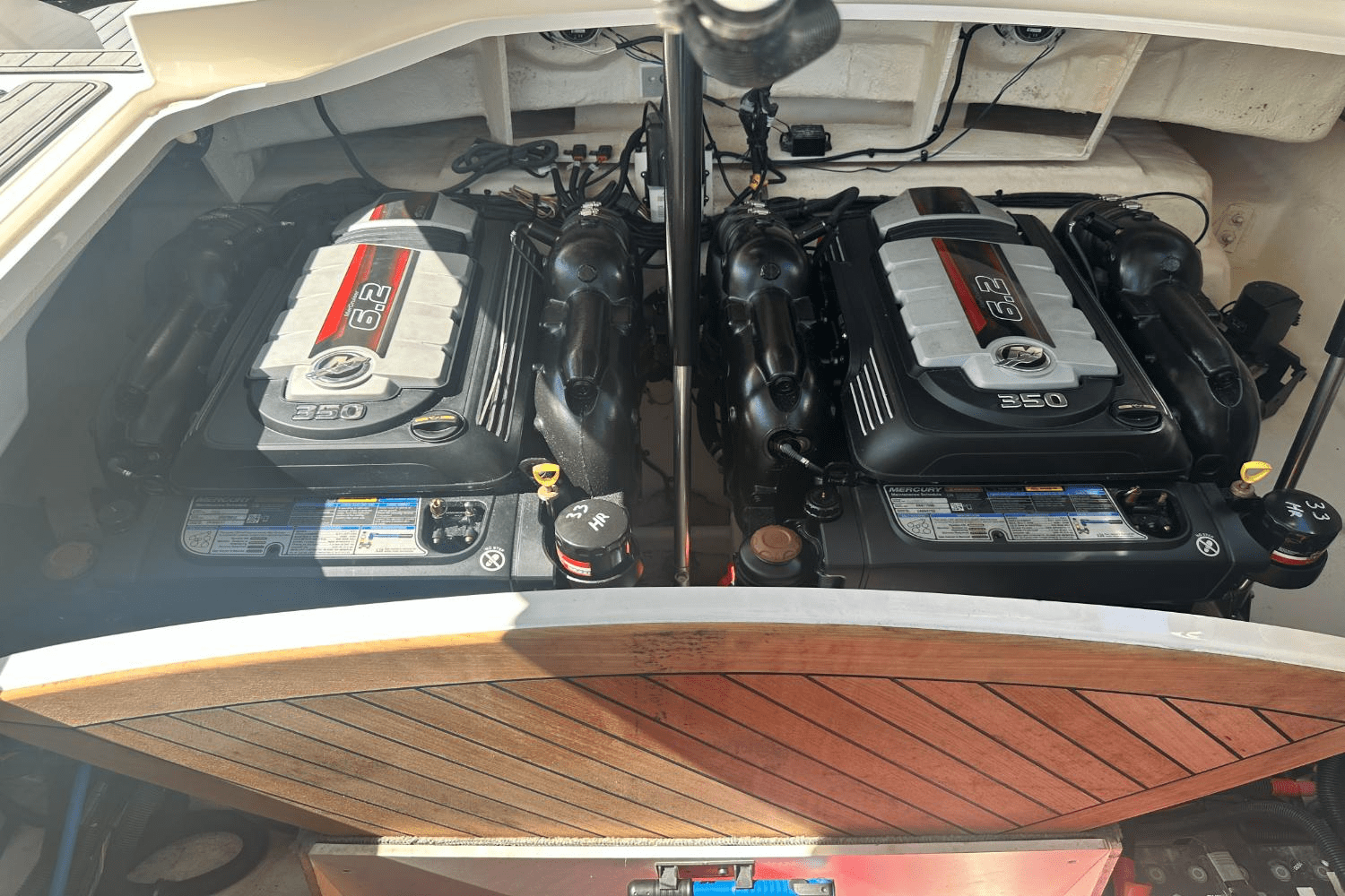 2021 Sea Ray SLX 310 Image Thumbnail #26