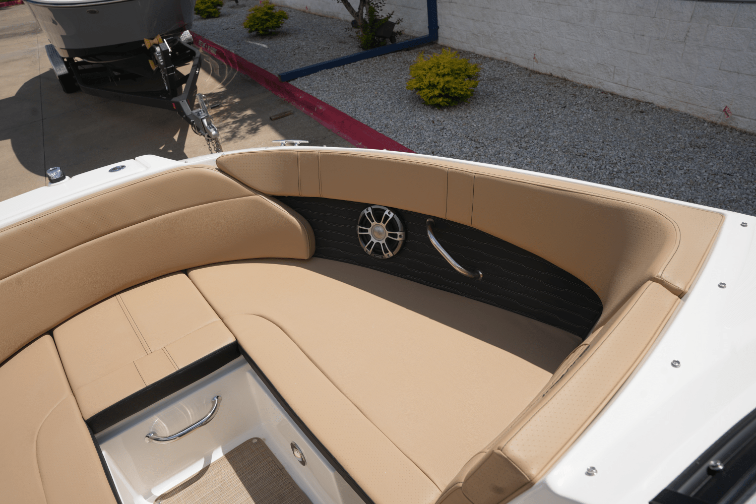 2025 Sea Ray SPX 230 Image Thumbnail #17