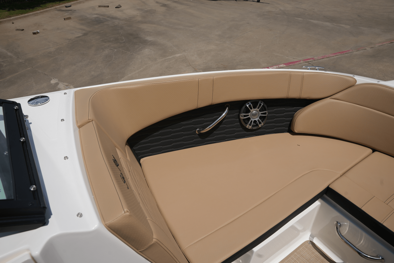 2025 Sea Ray SPX 230 Image Thumbnail #16