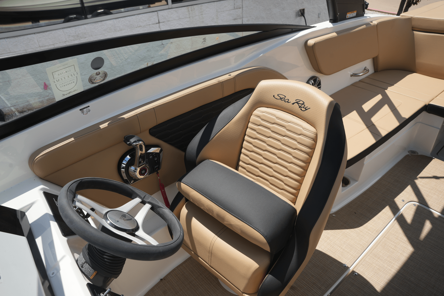 2025 Sea Ray SPX 230 Image Thumbnail #11